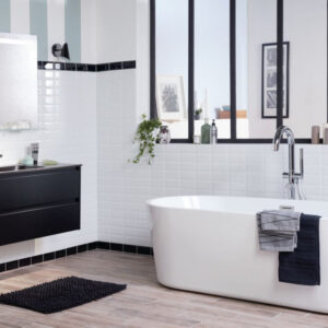 Dubai mirror LED lighting with glass shelf 90 x height 80 cm. DIAYTAR NIGERIA transforms online shopping with competitive prices and dependable nationwide delivery.