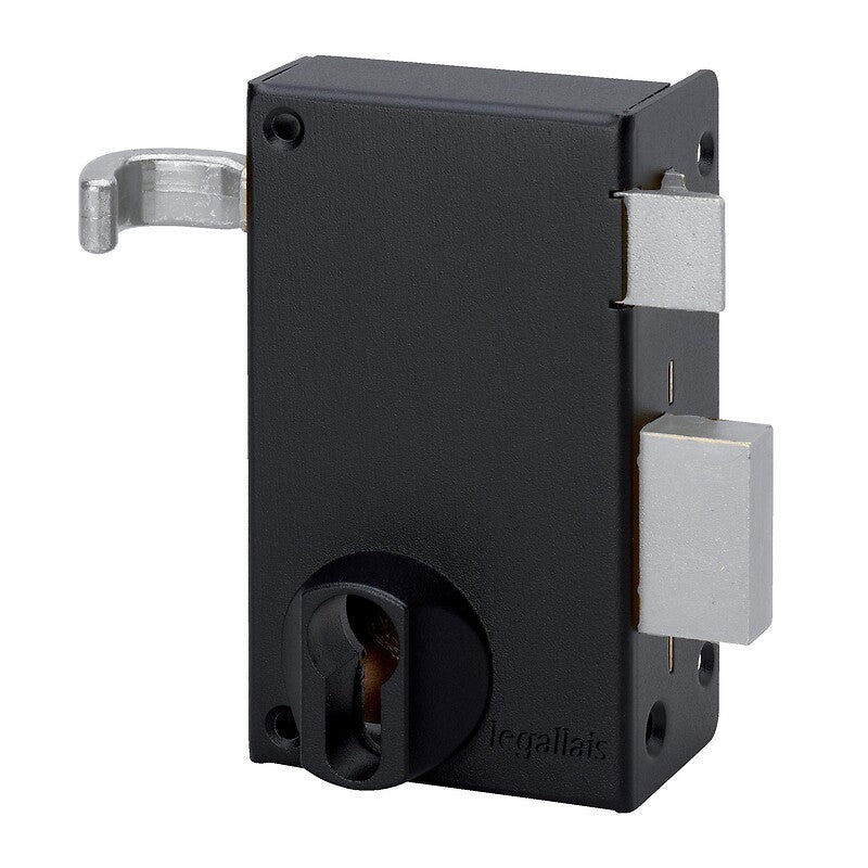Saint Pierre vertical European cylinder lock with bronze-colored left-hand pull. DIAYTAR NIGERIA brings the marketplace home to you with affordable prices and delivery in 5-8 days.