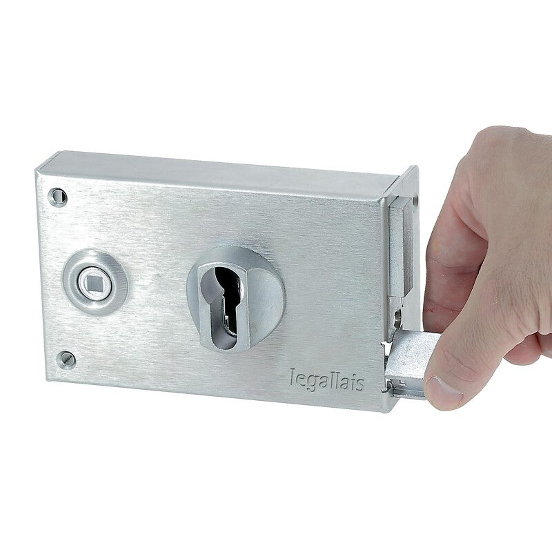 Saint Pierre type surface-mounted grid lock, white zinc-plated steel, horizontal, right-hand mortise. Experience shopping satisfaction with DIAYTAR NIGERIA's vast selection and nationwide delivery service.