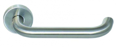 LONG ANGLED CRUTCH ON PMR ROSETTE "MEDOC" LG. 245 MM MATT BRUSHED STAINLESS STEEL. DIAYTAR NIGERIA brings the marketplace to your screen with affordable products delivered in 5-8 days.