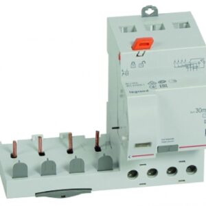 ADAPTABLE SCREW DIFFERENTIAL BLOCK DX3 FOR CIRCUIT BREAKER 1 MODULE PER POLE - 4P 400V~ - 63A - TYPEAC 30MA. Shop across boundaries with DIAYTAR NIGERIA's comprehensive platform and budget-friendly delivery.