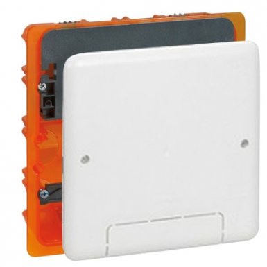 BATIBOX MULTIMEDIA BOX MAX CAPACITY 1X5 MODULES DIM. 142X142X50 MM. DIAYTAR NIGERIA transforms online retail with our affordable platform and dependable shipping service.