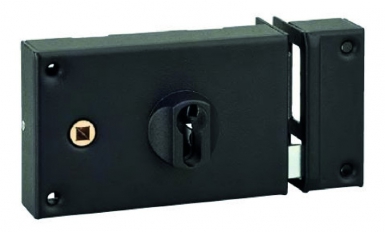 EUROPEAN CYLINDER SAFE WITH KEY 140X88 MM BLACK GRANITE EPOXY FINISH GHE. DIAYTAR NIGERIA combines affordability, variety, and convenience with nationwide delivery services.