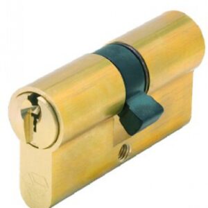 CYL. 2 ENTRIES EUROPEAN PROFILE 5 PINS (30X40) BRASS 3 INTERLOCKING KEYS. Your trusted shopping partner, DIAYTAR NIGERIA offers extensive selection with quick delivery options.