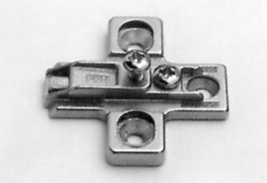 ZAMAC BASE WITH VERTICAL ADJUSTMENT CLIPS. ± 2 MM FRONT BY ECCENTRIC (PRICE PER 100 P.). DIAYTAR NIGERIA: Your gateway to affordable online retail with reliable delivery within the week.