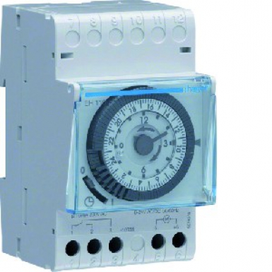 1-WAY 24-HOUR ELECTROMECHANICAL TIME SWITCH WITHOUT RESERVE EHN110. Transform how you shop with DIAYTAR NIGERIA's vast selection and budget-friendly delivery options.