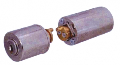 CYLINDER SET "591" NICKEL PLATED BARREL EXT. LG 60 MM ADAPTABLE KESO 4 KEYS. Your shopping needs fulfilled through DIAYTAR NIGERIA's extensive selection and nationwide delivery.