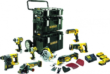 PREMIUM KIT 8 TOOLS XR 18V ​​5AH LI-ION BRUSHLESS - 4 BATTERIES - TOUGHSYSTEM BOX - DCK853P4-QW. DIAYTAR NIGERIA revolutionizes online retail with our extensive selection and dependable shipping service.