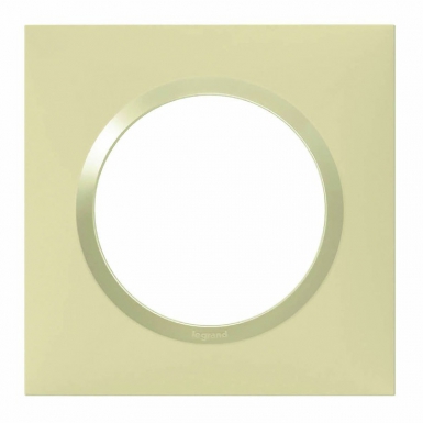 DOOXIE SQUARE PLATE 1 POST DUNE FINISH. DIAYTAR NIGERIA: Your affordable gateway to thousands of products delivered within a week.