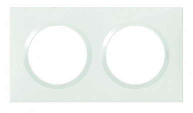 DOOXIE SQUARE PLATE 2 POSITIONS WHITE FINISH. Shop with purpose at DIAYTAR NIGERIA and receive your purchases at unbeatable prices within the week.