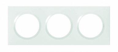 DOOXIE 3-POST SQUARE PLATE WHITE FINISH. Your complete marketplace solution, DIAYTAR NIGERIA offers unbeatable value with delivery within the week.