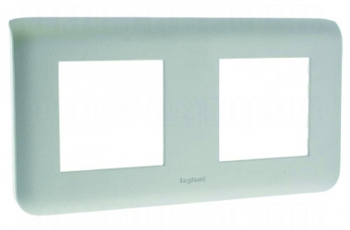 MOSAIC HORIZONTAL FINISHING PLATE FOR 2X2 ALU MODULES. DIAYTAR NIGERIA brings online shopping to every Nigerian with affordable prices and reliable shipping.