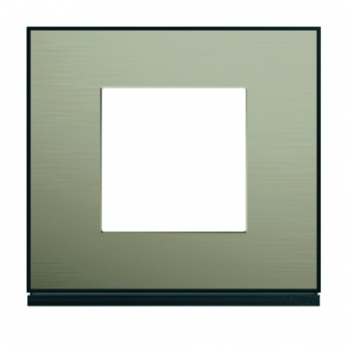 HORIZONTAL GALLERY PLATE 71 MM CENTRE DISTANCE 1 BRONZE POST BRONZE EFFECT. Experience the convenience of boundless shopping with DIAYTAR NIGERIA's affordable platform and quick shipping.