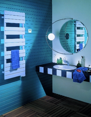 RADIAT. DRYER-SERV. REGATE TSX 750 W WHITE HXL:1353X500. Experience the DIAYTAR difference with our vast product selection and delivery within 5-8 days.