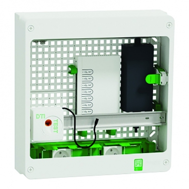 RESI9 VDI BOX 18M2R - 9PORT POE SWITCH - 2 SOCKETS - GRADE 3TV 8XRJ45 CAT6A. DIAYTAR NIGERIA connects you with what you need at prices you'll love, delivered within 8 days.
