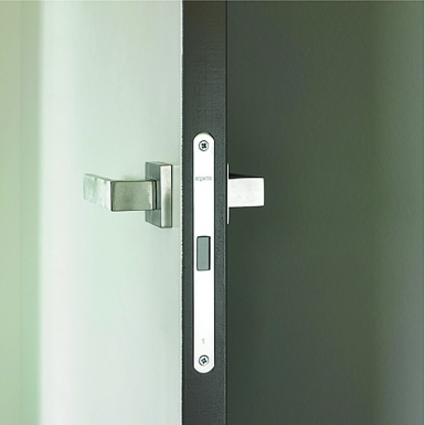 A50 INVISIDOOR® MAGNETIC LOCK - KEY I. DIAYTAR NIGERIA: Where smart shoppers find everything they need at prices they can afford.