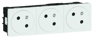 TRIPLE 2P+T SURFACE MOSAIC LINK SIDE CONNECTION 6 MODULES - WHITE. Shop across boundaries at DIAYTAR NIGERIA and enjoy budget-friendly nationwide delivery within the week.
