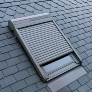 SOLAR POWERED ROLLER SHUTTER SSL MK 04 FOR VELUX 304/M04 WINDOWS. Experience the power of choice with DIAYTAR NIGERIA's extensive catalog and reliable delivery service.